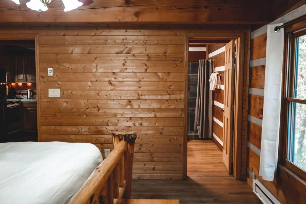 Wolf Creek Cabin At 36 North - Hot Tub Purlear 外观 照片